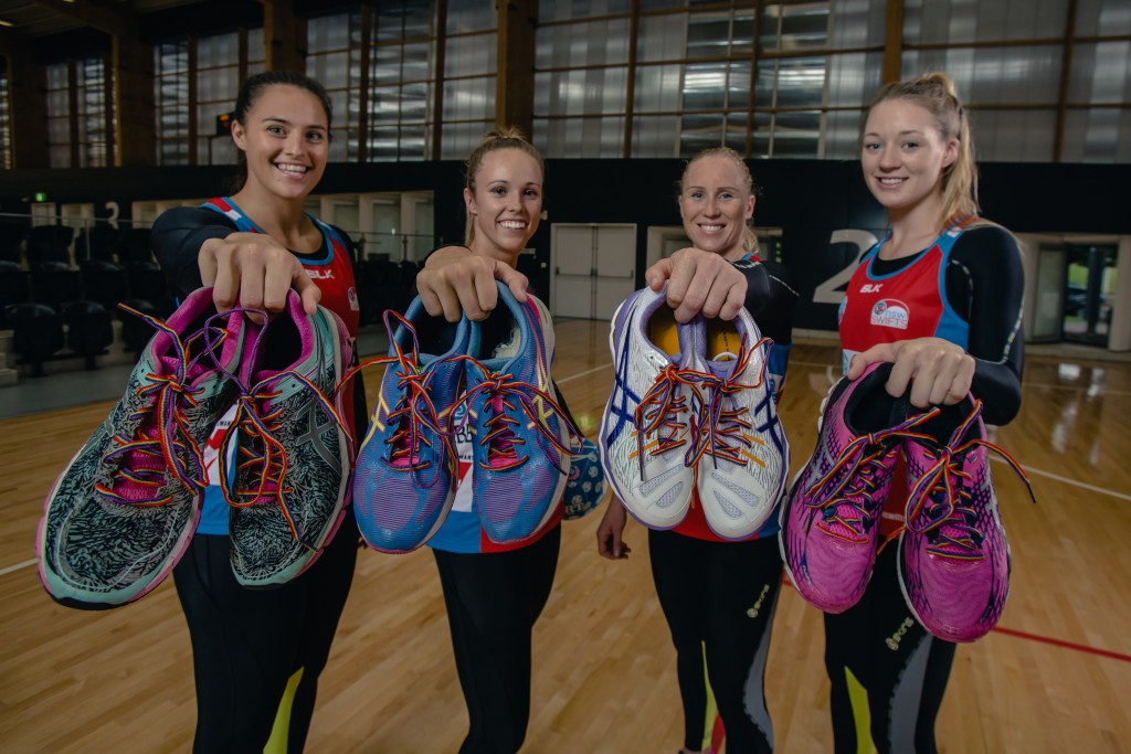 Netball's NSW Swifts show their backing for #rainbowlaces 