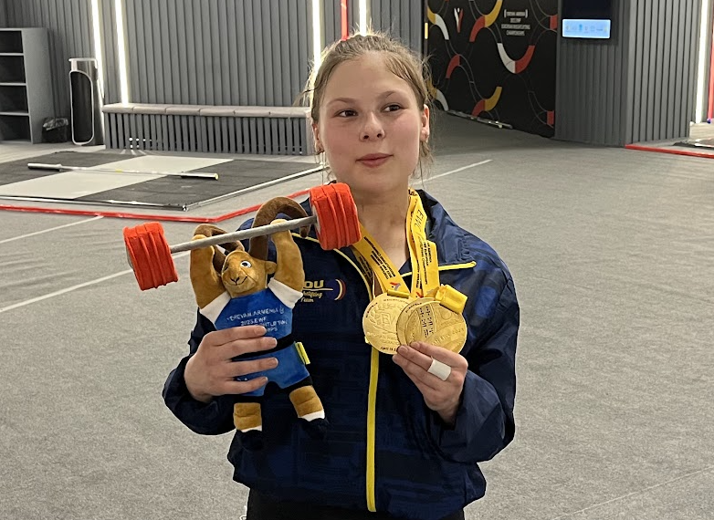 Andreea Cotruta won Romania's second title at the European Weightlifting Championships despite collapsing during the clean and jerk phase ©Brian Oliver