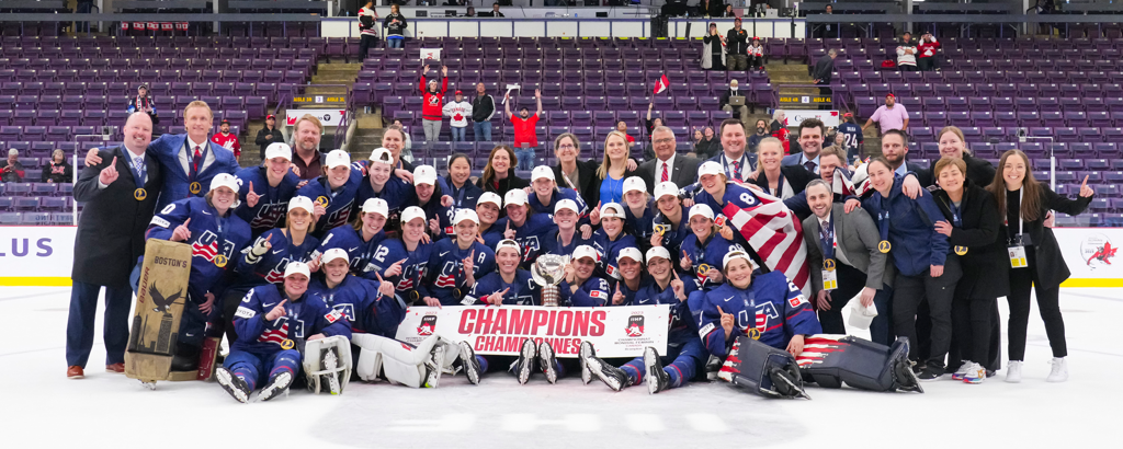 The United States lifted the IIFH Women's World Championship title for a 10th time in Brampton on Sunday when they beat the hosts Canada 6-3 in the final ©USA Hockey