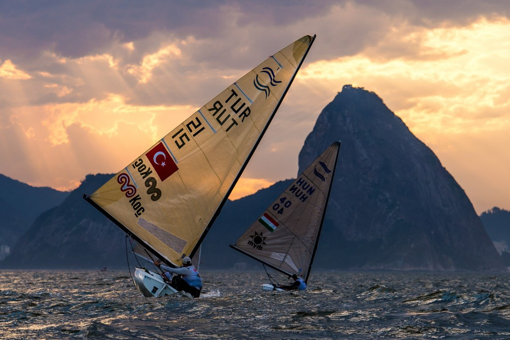 Alican Kaynar kept his nerve in the penultimate Finn class race of the Trofeo Princesa Sofía to secure Rio 2016 qualification for Turkey in Spain's Bay of Palma ©Getty Images