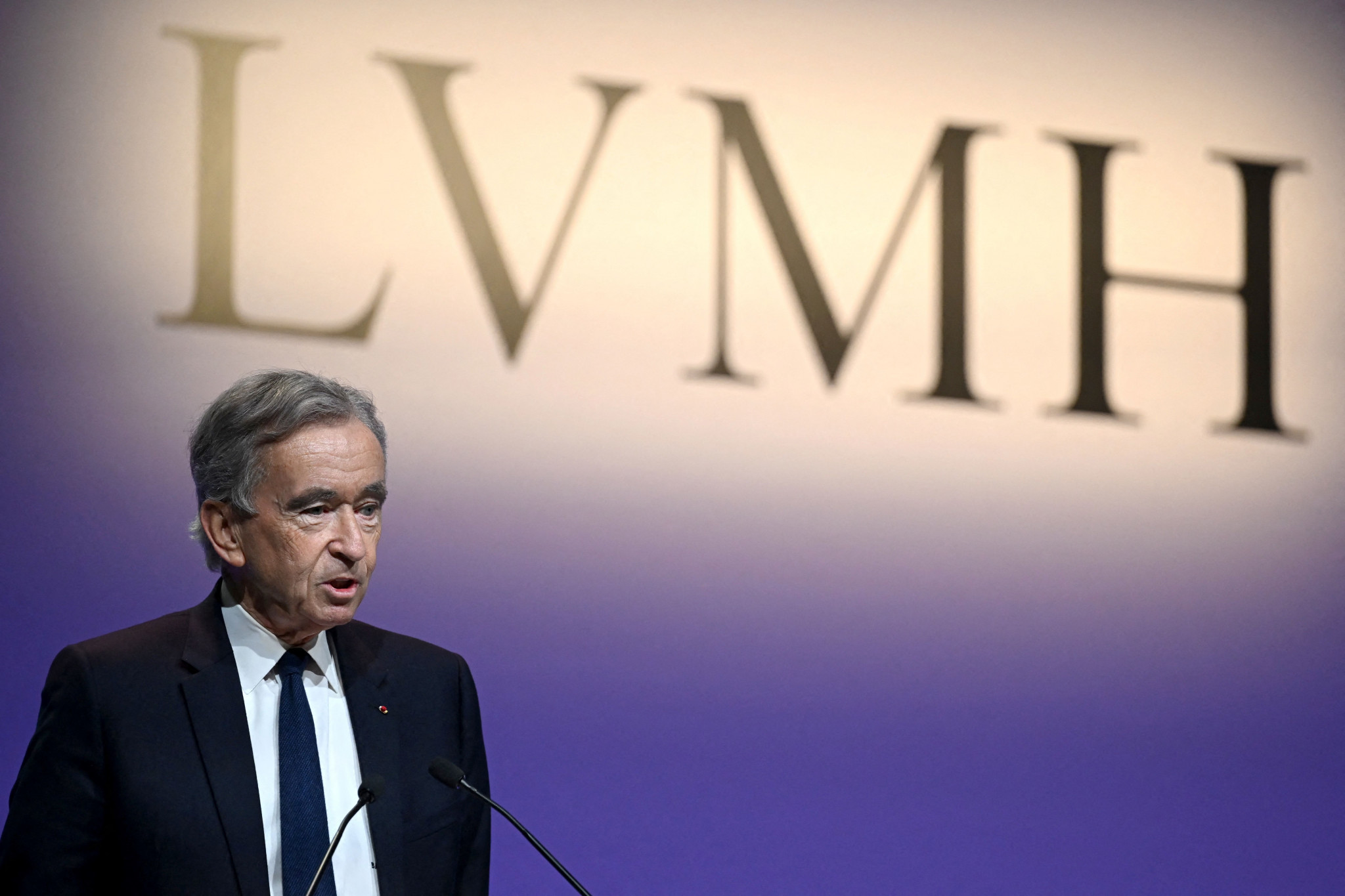 Bernard Arnault, the owner of French luxury goods brand Moët Hennessy Louis Vuitton, has revealed his company are in negotiations with Paris 2024 about becoming a premium sponsor ©Getty Images