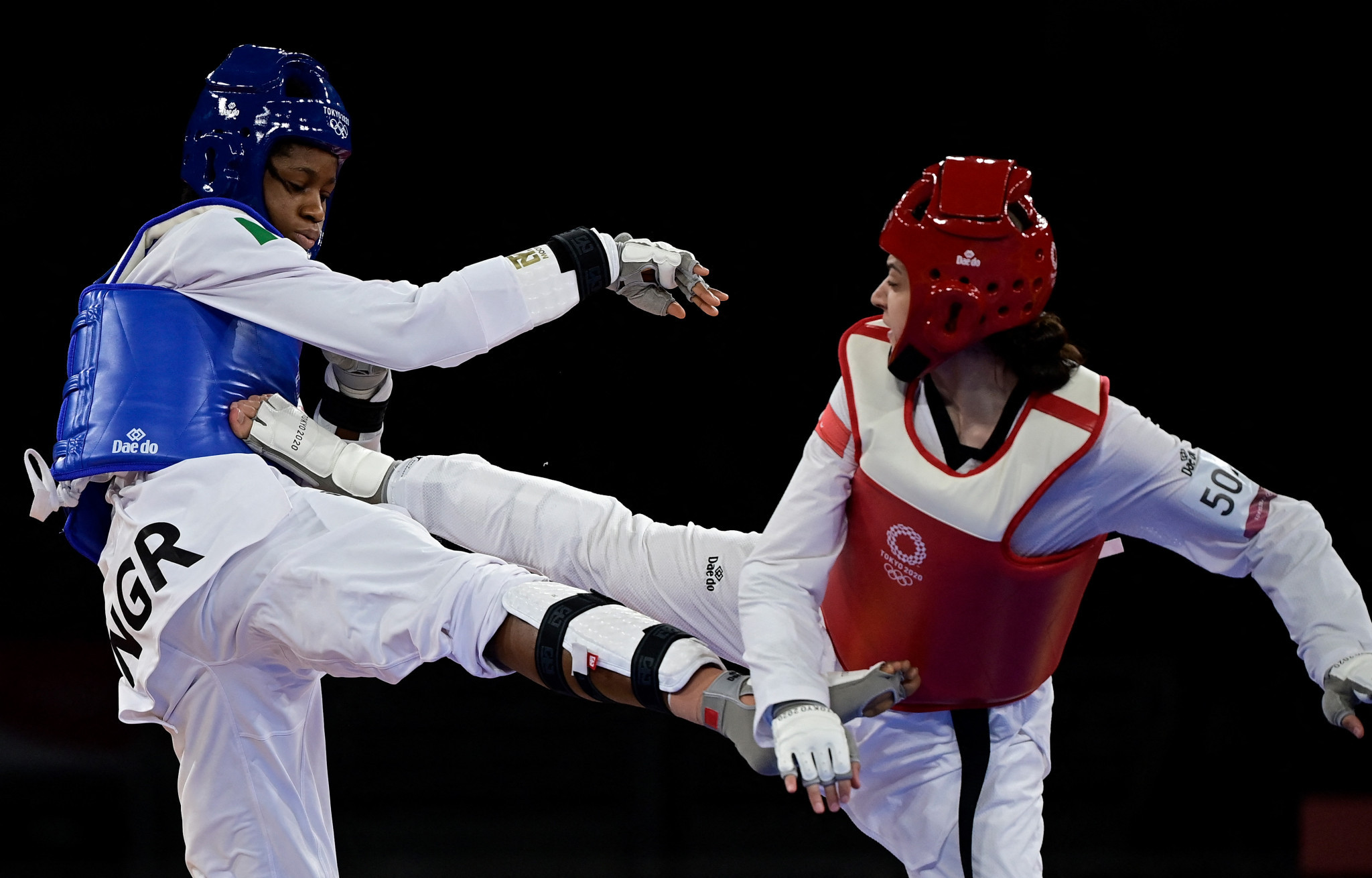 Elizabeth Anyanacho, left, was Nigeria's sole taekwondo representative at the Tokyo 2020 Olympics ©Getty Images  