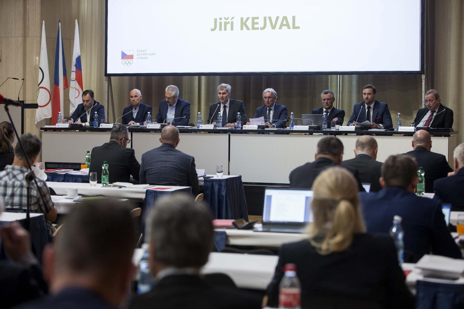The Czech Olympic Committee held a Plenum meeting where members agreed to a draft resolution opposing the return of athletes from Russia and Belarus ©ČOV