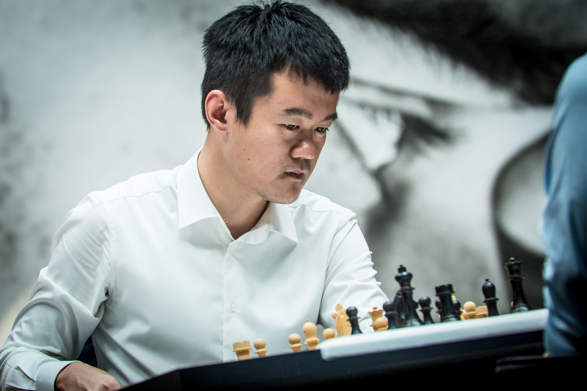 China's Ding Liren defended well to hold Russian neutral Ian Nepomniachtchi to a draw ©FIDE/Anna Shtourman