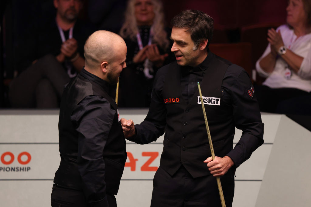 Brecel is congratulated after defeating Ronnie O'Sullivan, who had been seeking a record eighth world title, in their quarter-final match ©Getty Images