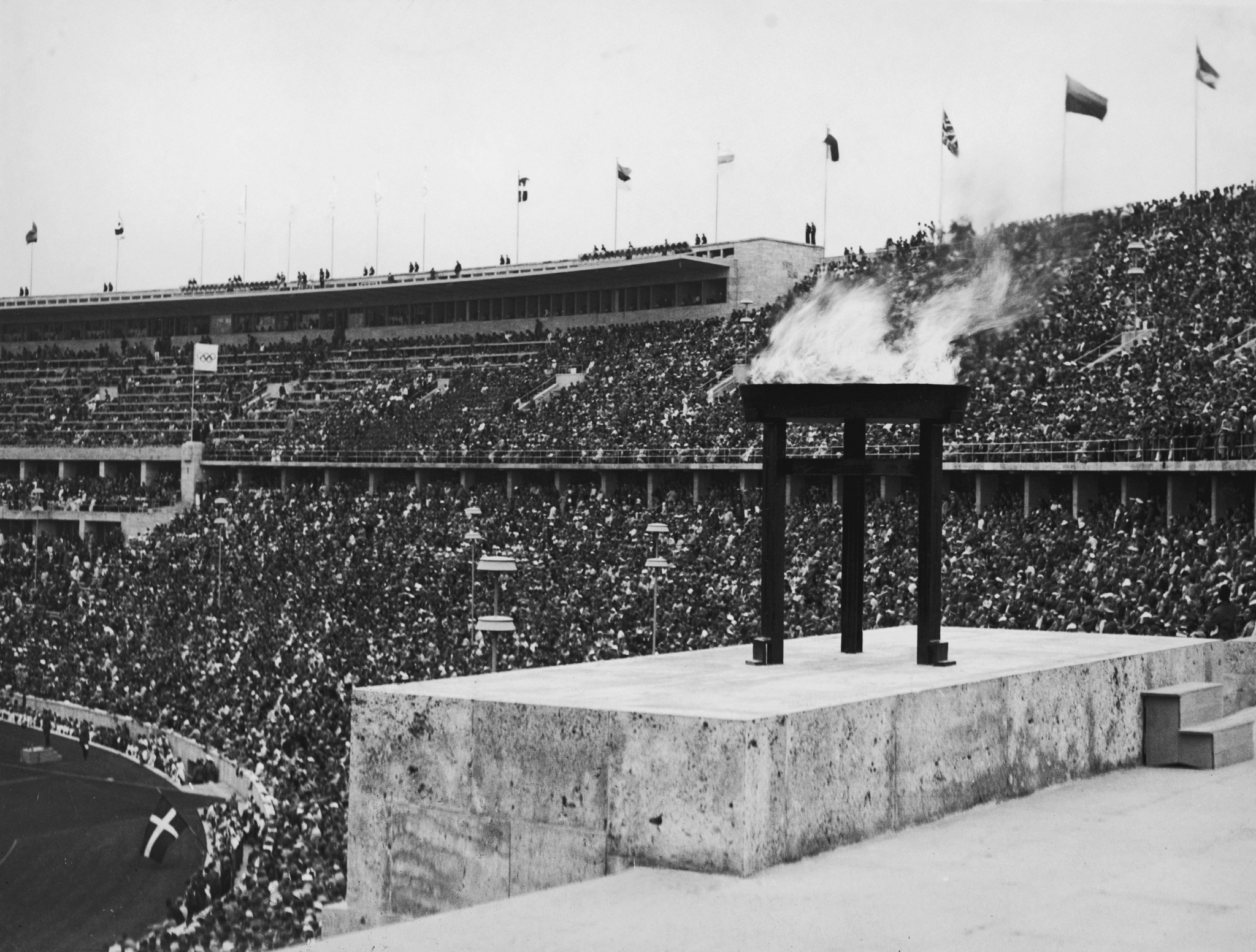 Helsinki Organisers hoped that the Olympic Flame would also burn in the previous host city of Berlin during the 1940 Games ©Getty Images
