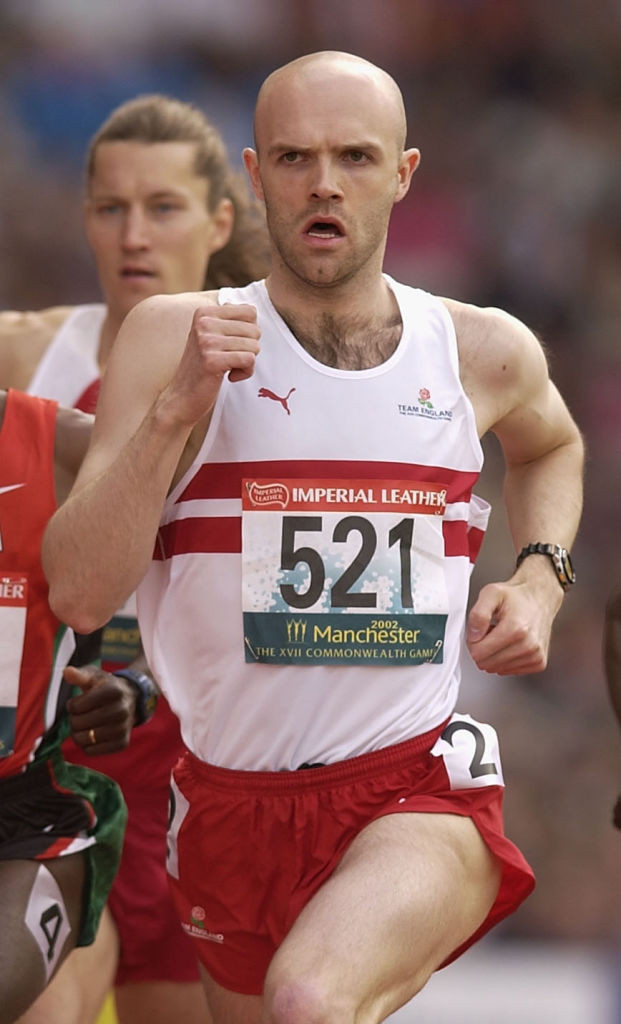 Curtis Robb's last hurrah as an athlete as he runs in the 2002 Manchester Commonwealth Games ©Getty Images