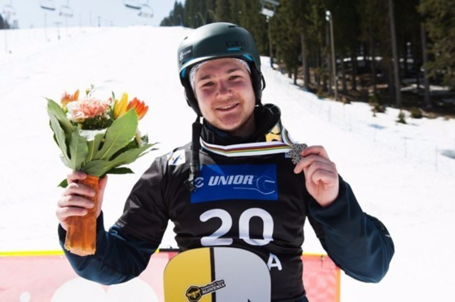 Crt Ikovic claimed bronze for Slovenia in the men's event ©FIS