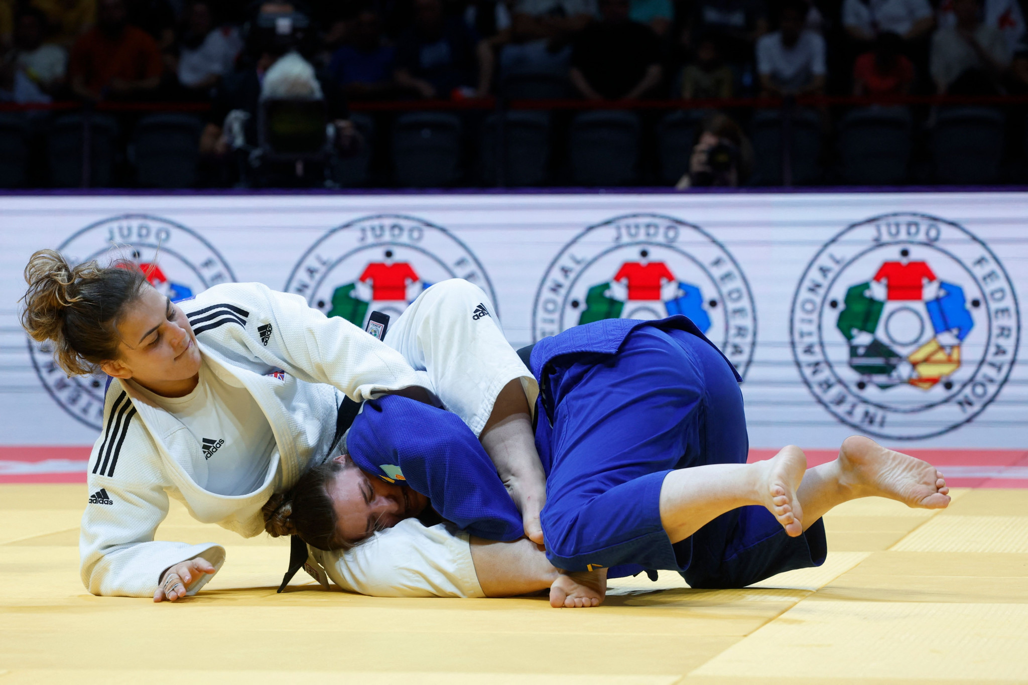Austria's Michaela Polleres holds Britain's Katie-Jemima Yeats-Brown for 20 seconds to secure ippon that sealed bronze ©Getty Images