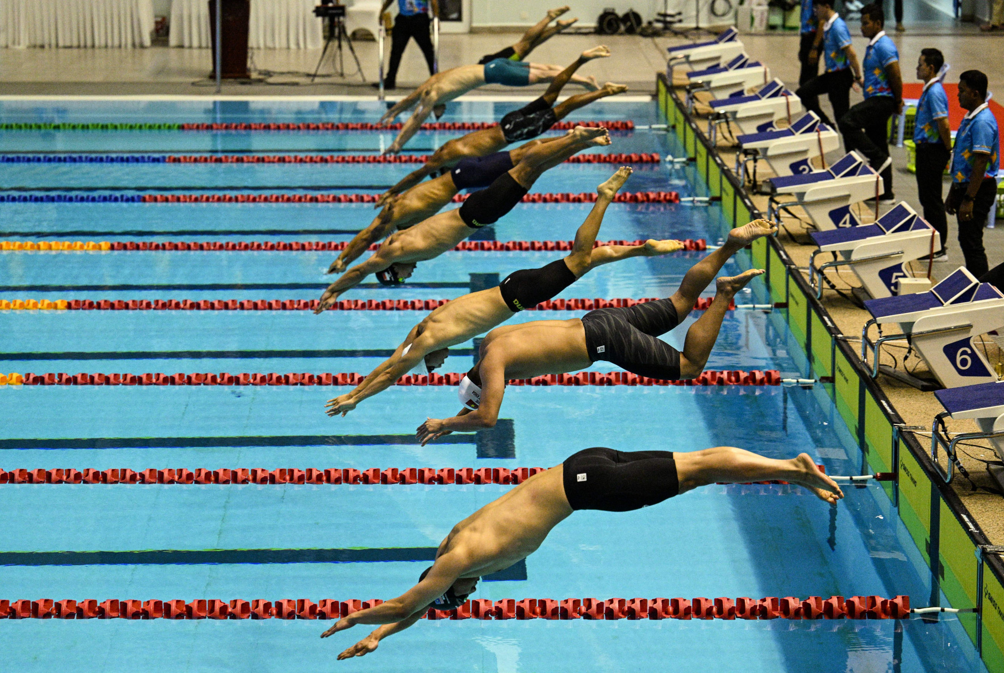 Singapore won 22 of a possible 39 swimming gold medals at Cambodia 2023 ©Getty Images