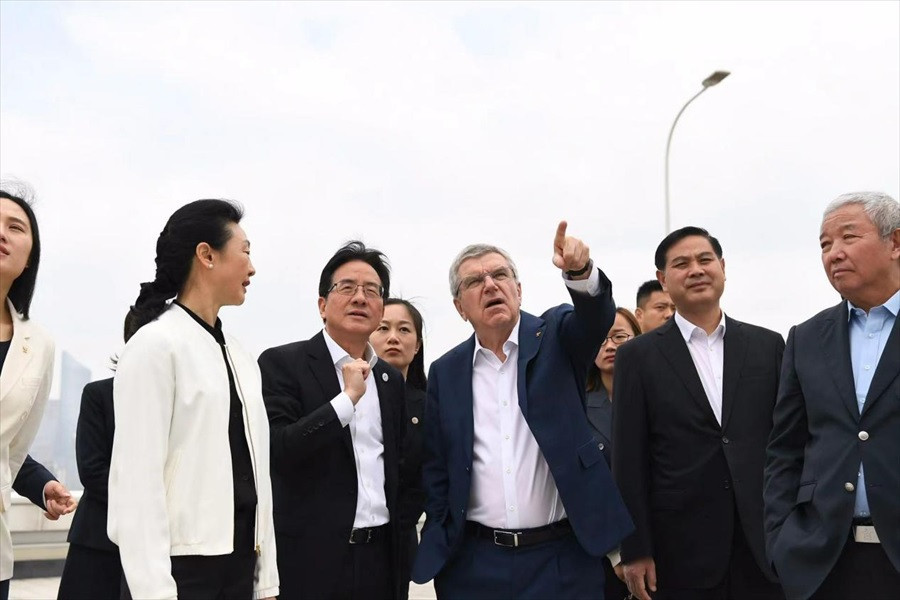 IOC President Thomas Bach, centre, was impressed by preparations for the Asian Games in Hangzhou ©Hangzhou 2022