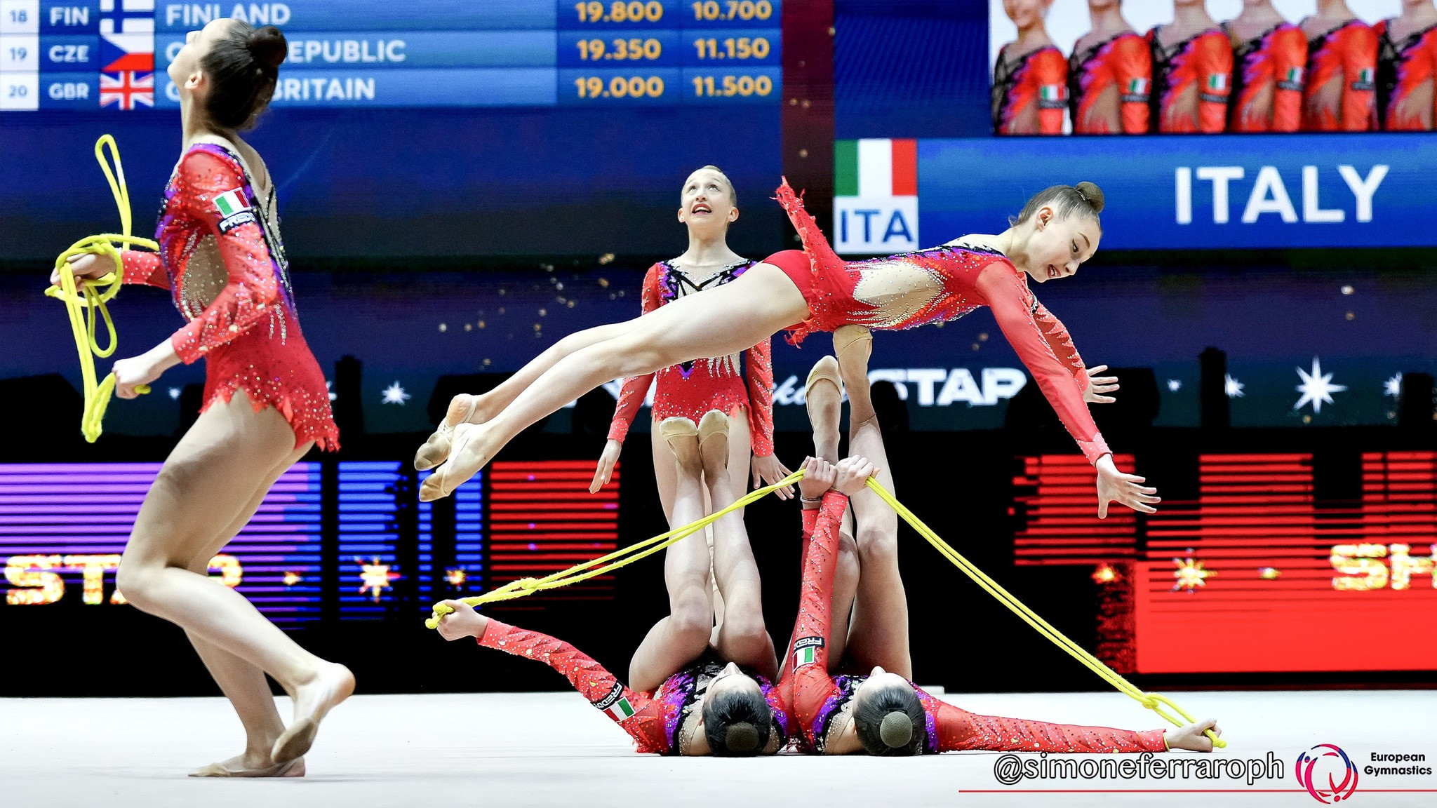 Italy won bronze in the five ropes final after being disqualified in all round ©European Gymnastics
