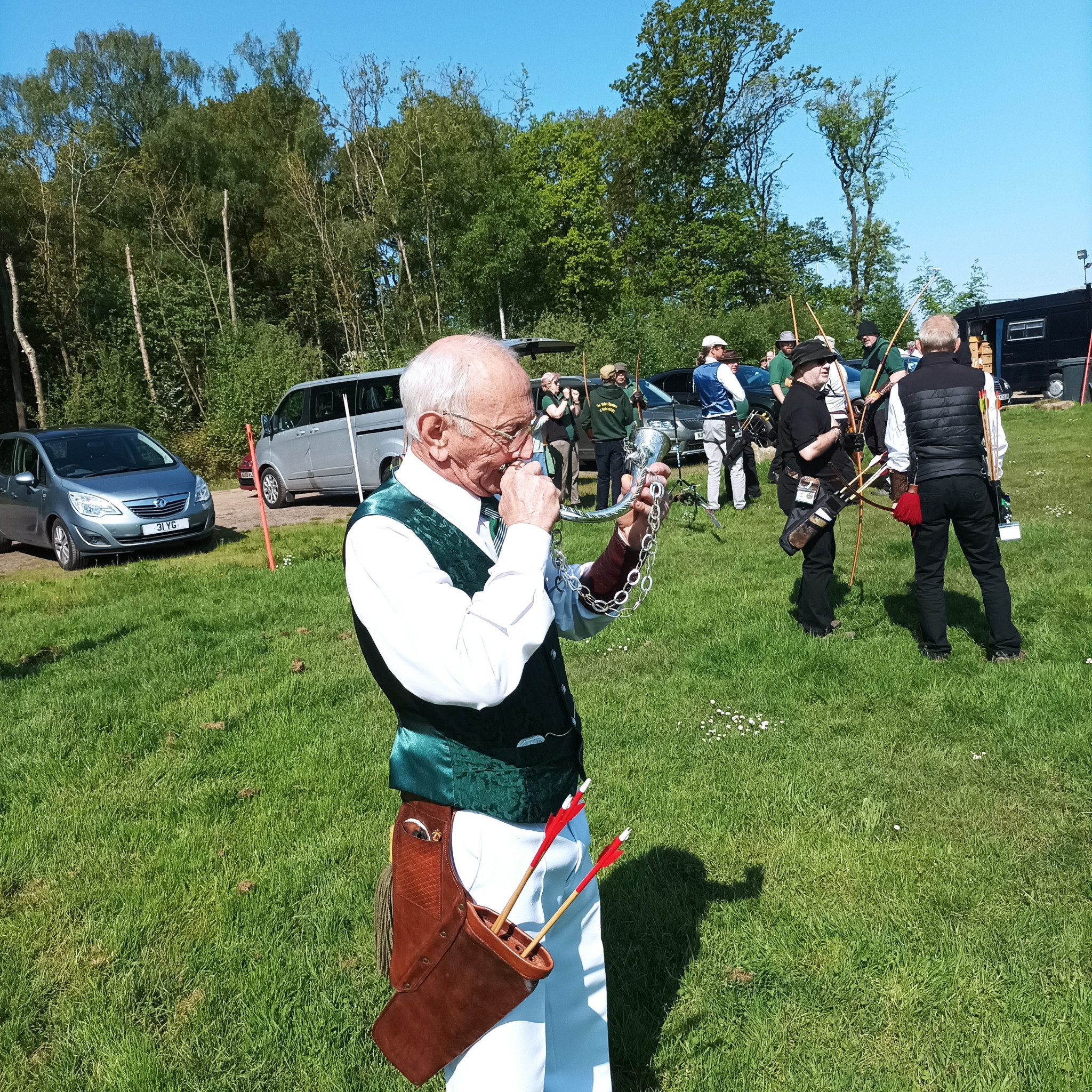 Lieutenant of the Arrow Ian Marr blew a special bugle to summon the competitors for the 2023 Scorton Arrow ©ITG