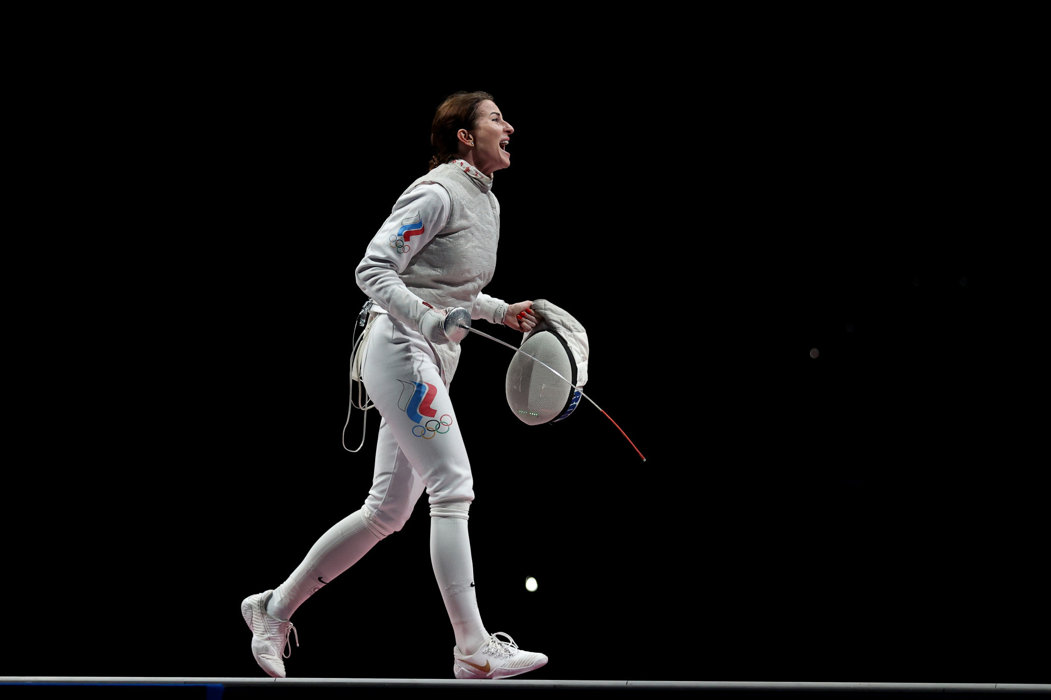 Deriglazova among latest Russian Olympic fencing medallists blocked from FIE events