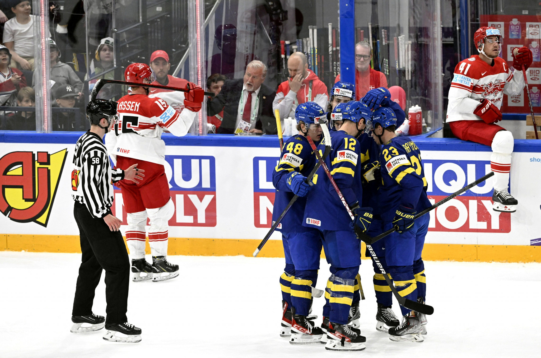 Sweden defeated Denmark to set up a top of the table showdown with United States in Group A at the Ice Hockey World Championship ©Getty Images