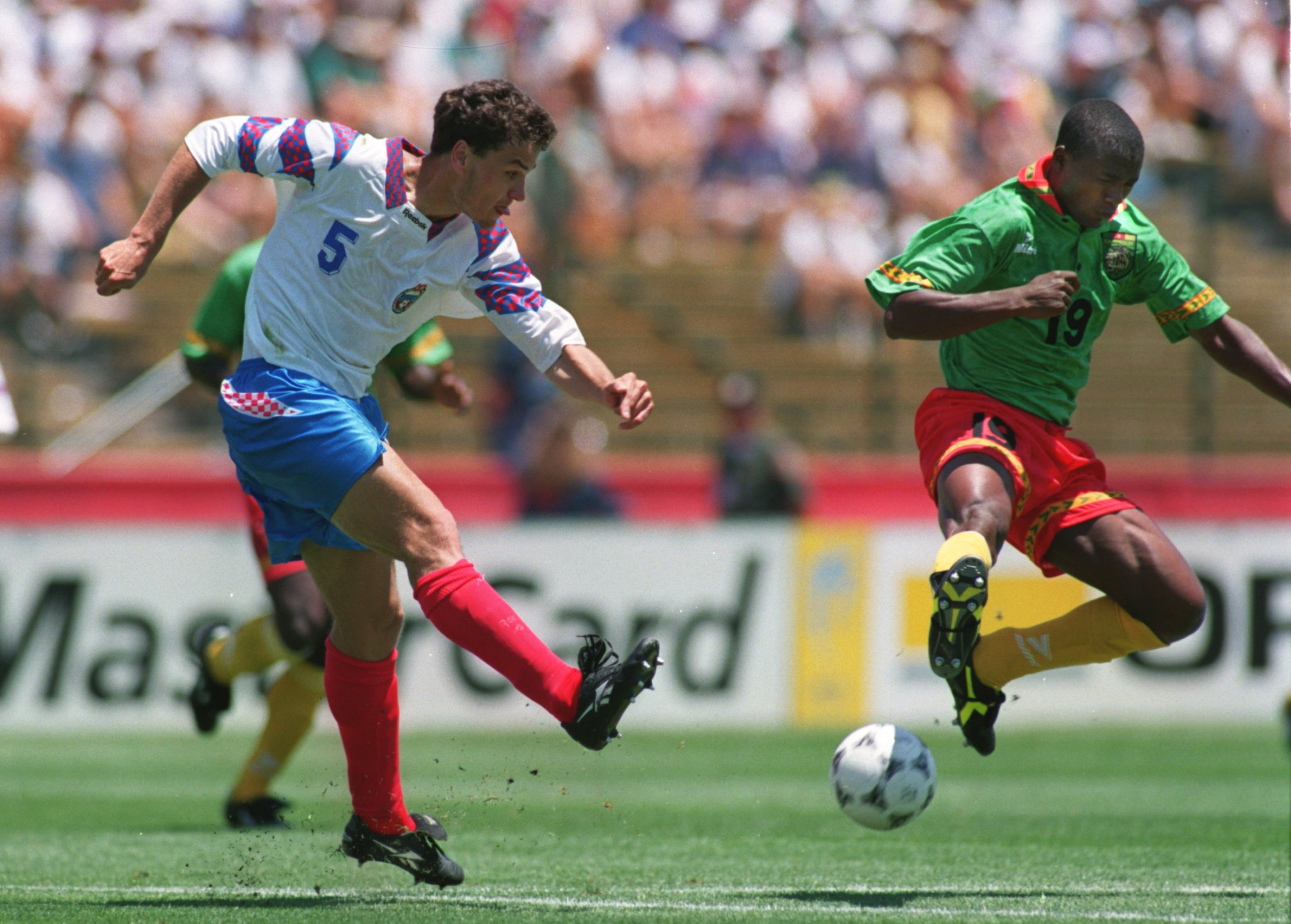Russia beat Cameroon 6-1 in their first meeting at the 1994 FIFA World Cup ©Getty Images