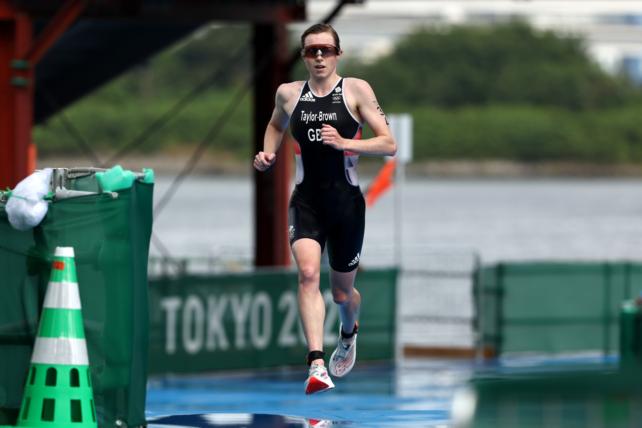 Georgia Taylor-Brown triumphed in the women's elite race at the World Triathlon Championship Series in Cagliari ©Getty Images