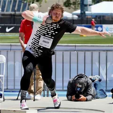 The United States Ryan Crouser added 19 centimetres to own world record in the shot put at the Los Angeles Grand Prix ©USATF