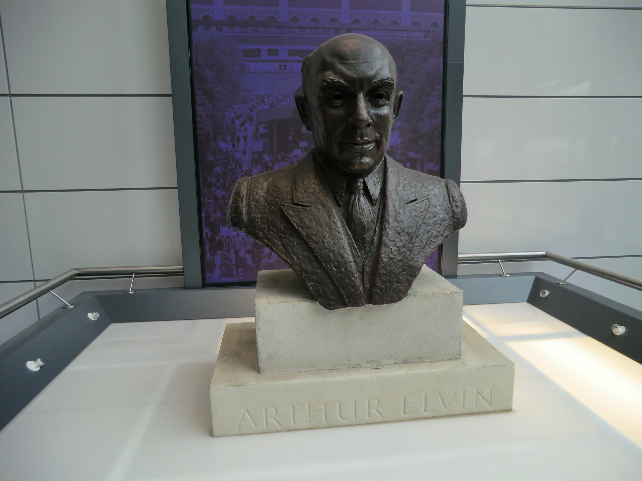 The bust of Sir Arthur Elvin is now positioned in the entrance hall at Wembley Stadium ©ITG