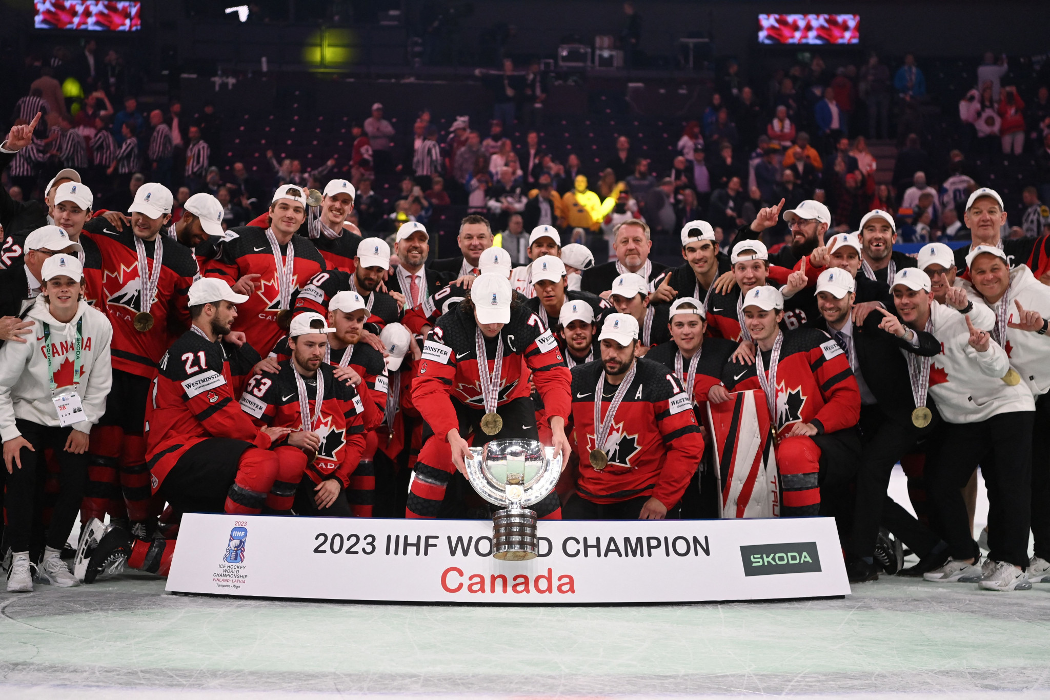 Canada capitalise on German mistakes to win Ice Hockey World Championship