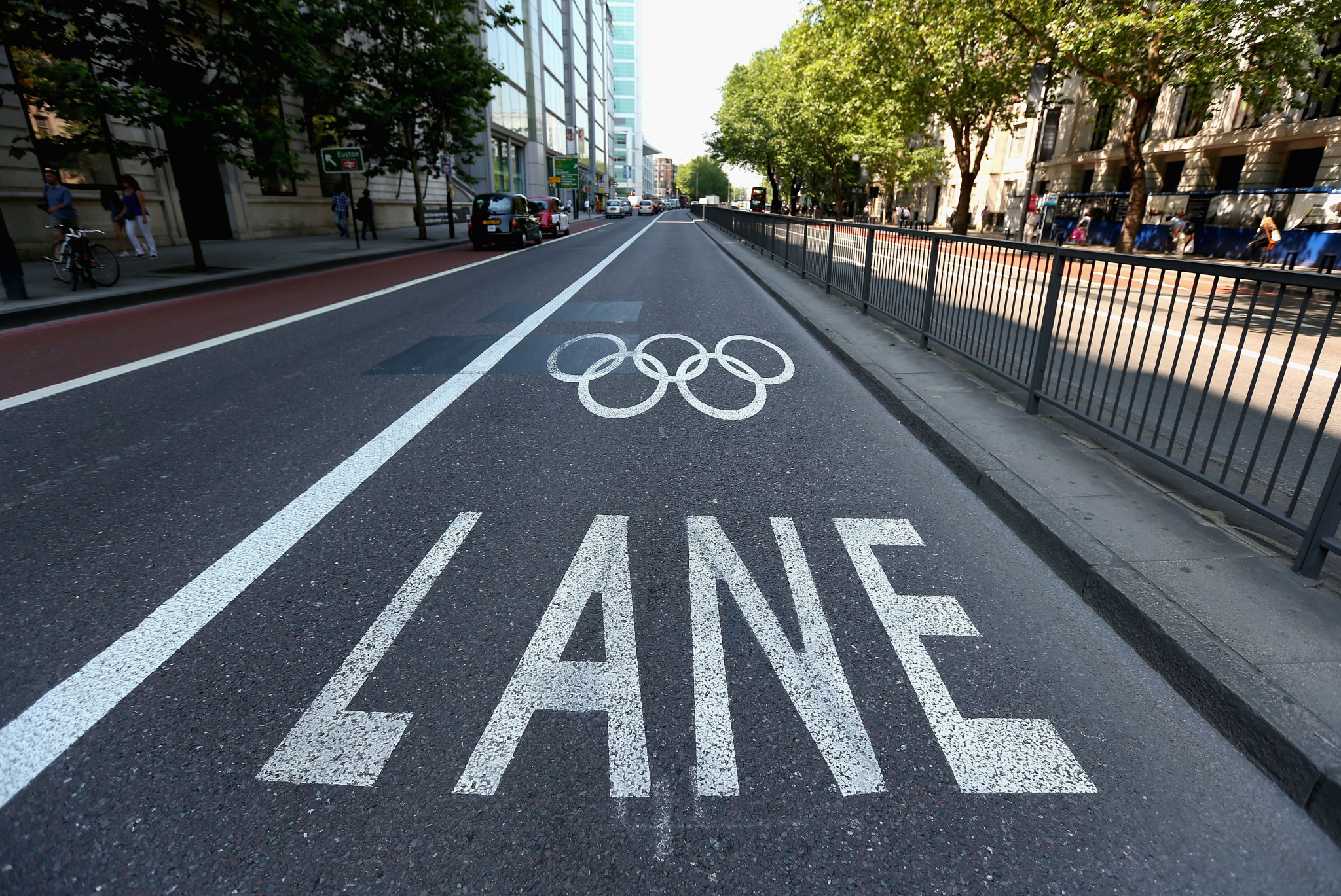 Priority lanes similar to those employed in Tokyo are set to be in force for Olympic and Paralympic transport throughout the summer in Paris next year ©Getty Images