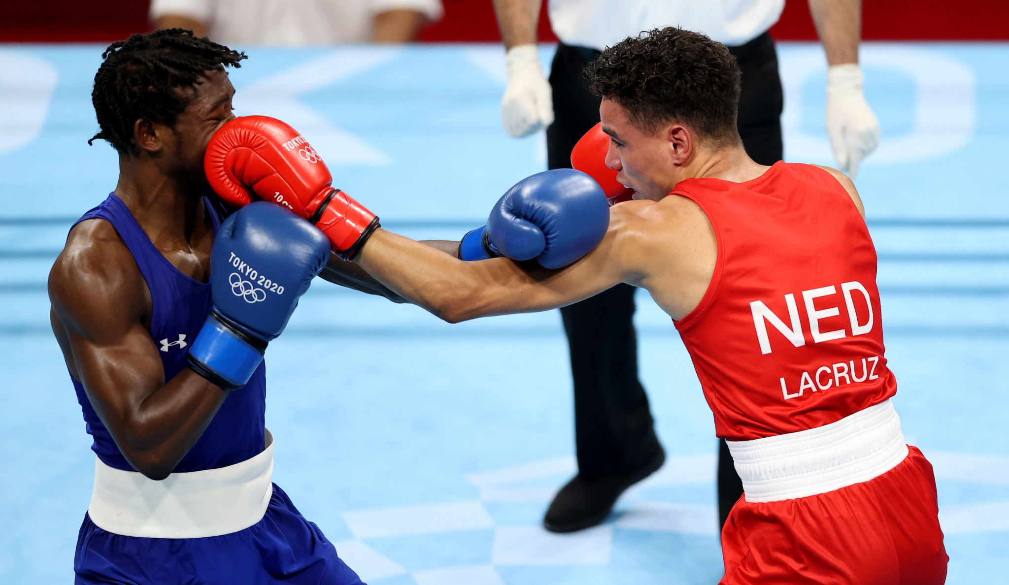 Members of the Dutch Boxing Federation are being invited to attend a meeting next week to discuss the future of the organisation ©Getty Images