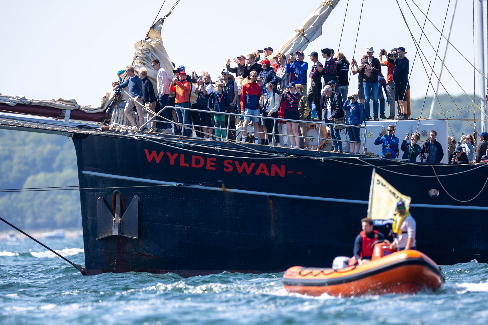 More than 1,000 spectators were spread across around 300 boats on the water ©Peter Broegger
