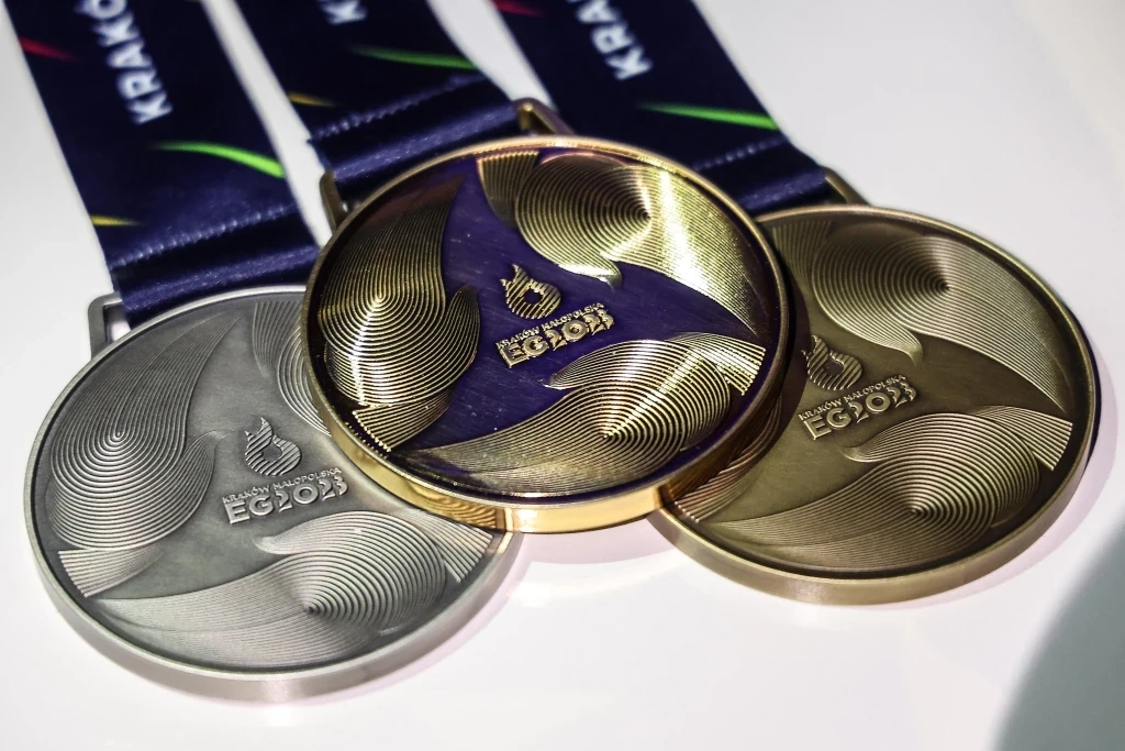 The medals are said to represent a fusion of traditon and modernity ©Krakow 2023