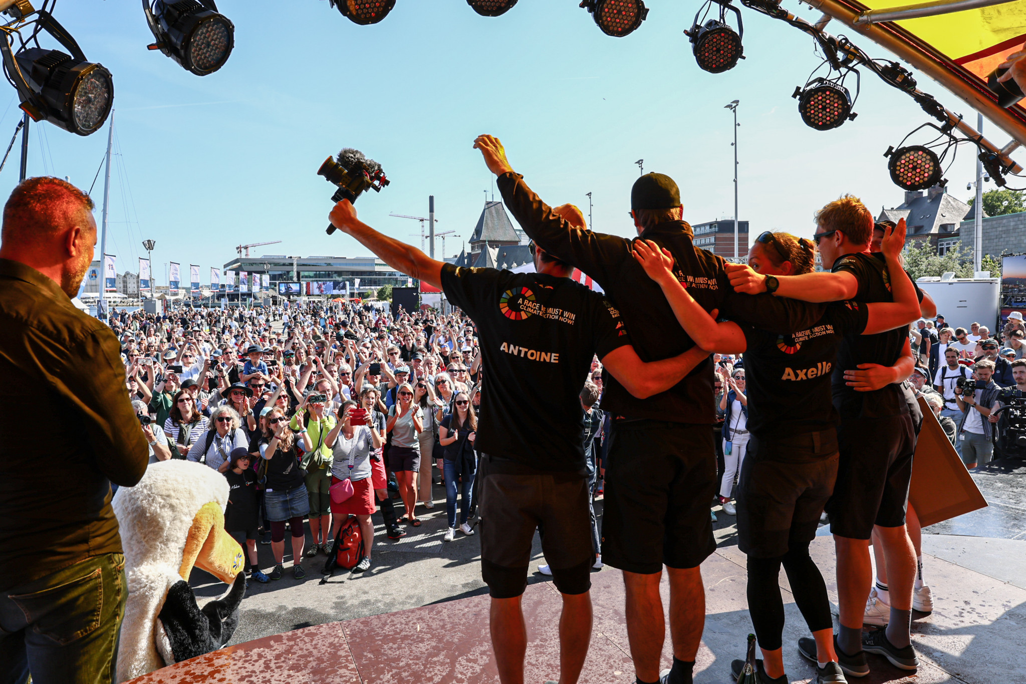 All the teams got the chance to lap up the adulation from the massive crowd that turned out in Aarhus ©The Ocean Race