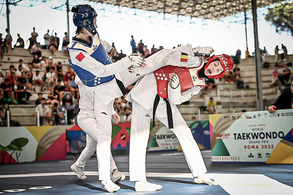 Song and Xu provide Chinese doubles at World Taekwondo Grand Prix in Rome