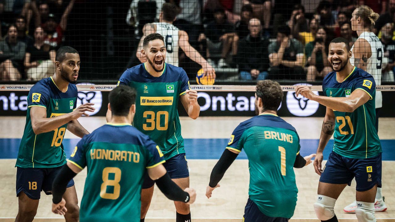 Brazil were one of five teams who chalked up three wins in the first week of the men's VNL ©Volleyball World