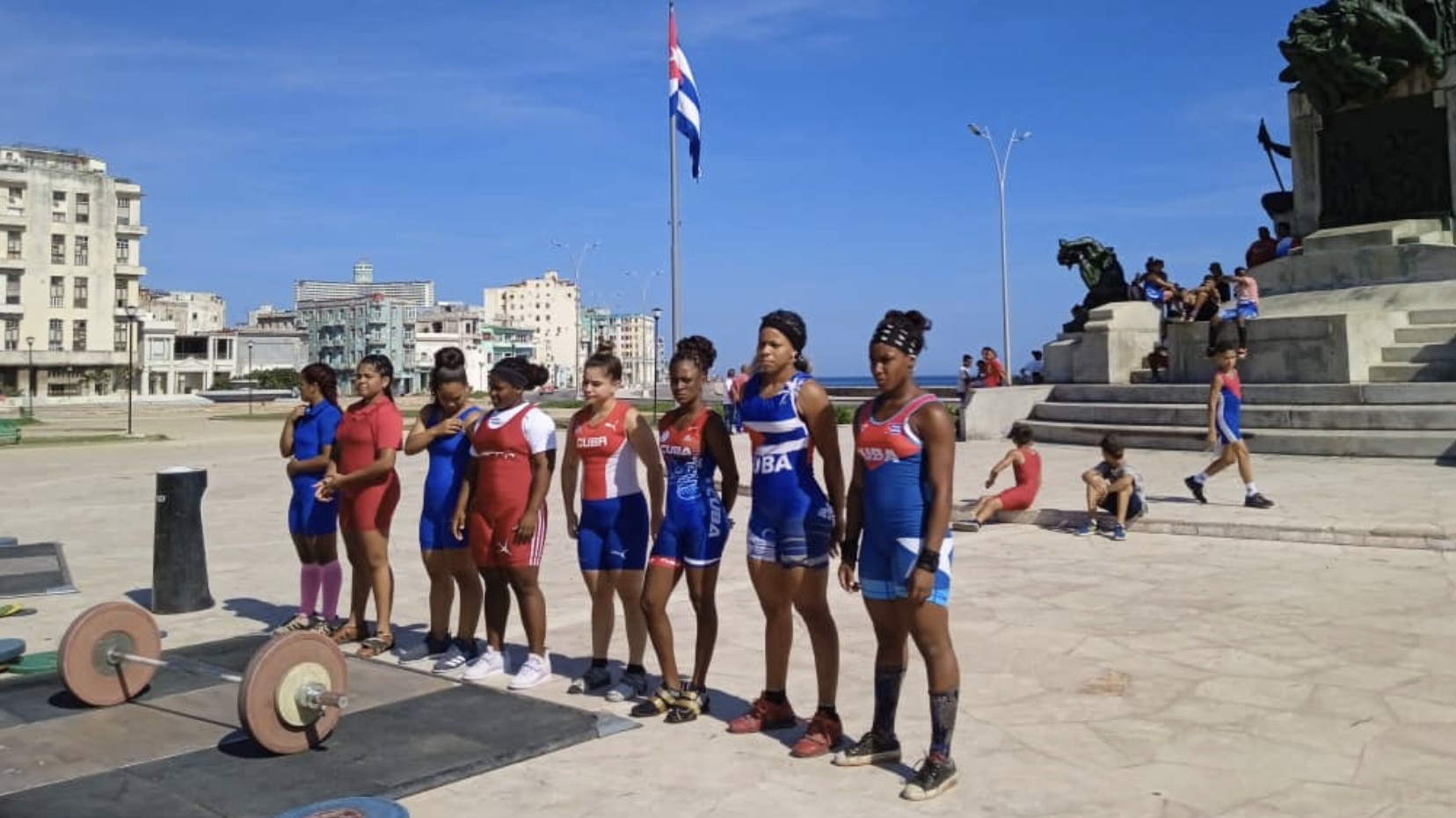 Urban weightlifting had its latest outing in Havana, Cuba ©Brian Oliver 