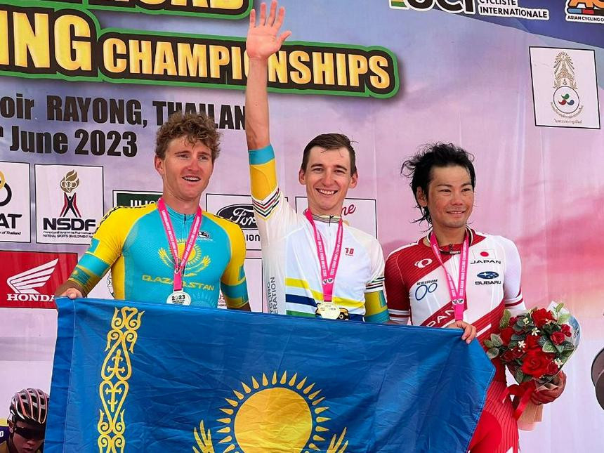 Kazakhstan and Japan were awarded Paris 2024 places after the countries' athletes achieved podium places in the men's individual road race ©gov.kz