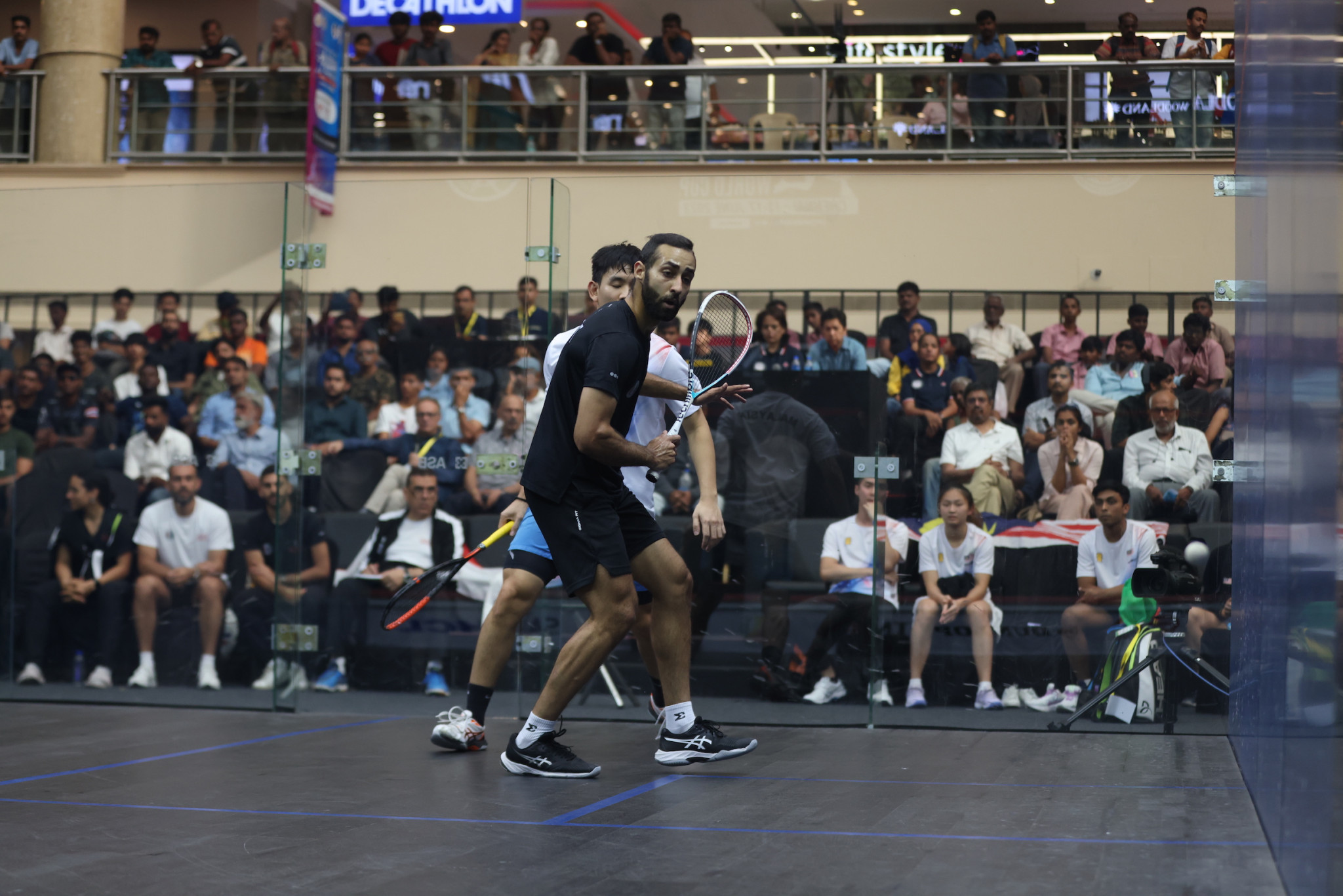 Karim El Hammamy was among the Egyptian winners as the defending champions secured a semi-final spot ©World Squash Federation