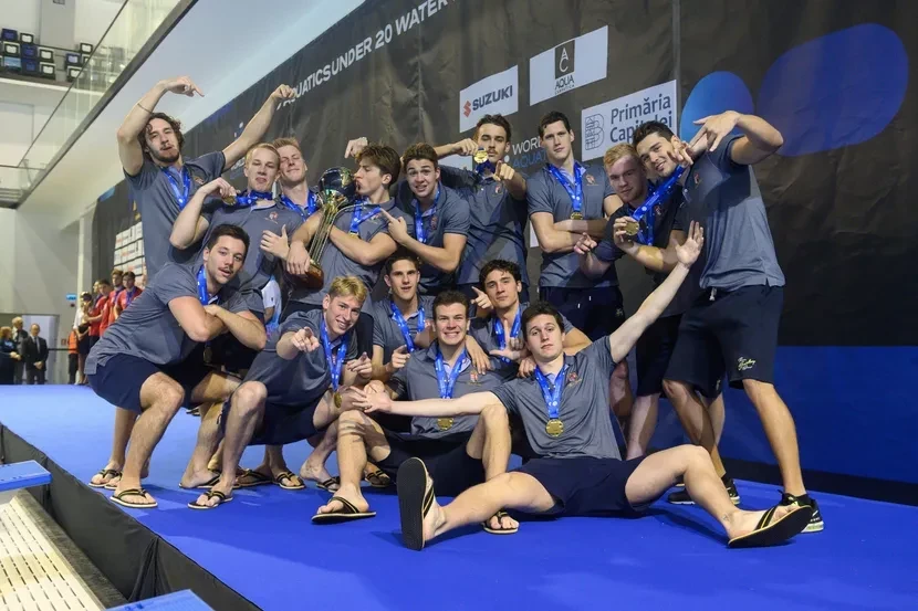 Hungary dominated Serbia 12-7 to win gold at the 2023 World Aquatics Men's U20 Water Polo Championships in Bucharest ©Iosif Vagnar/World Aquatics