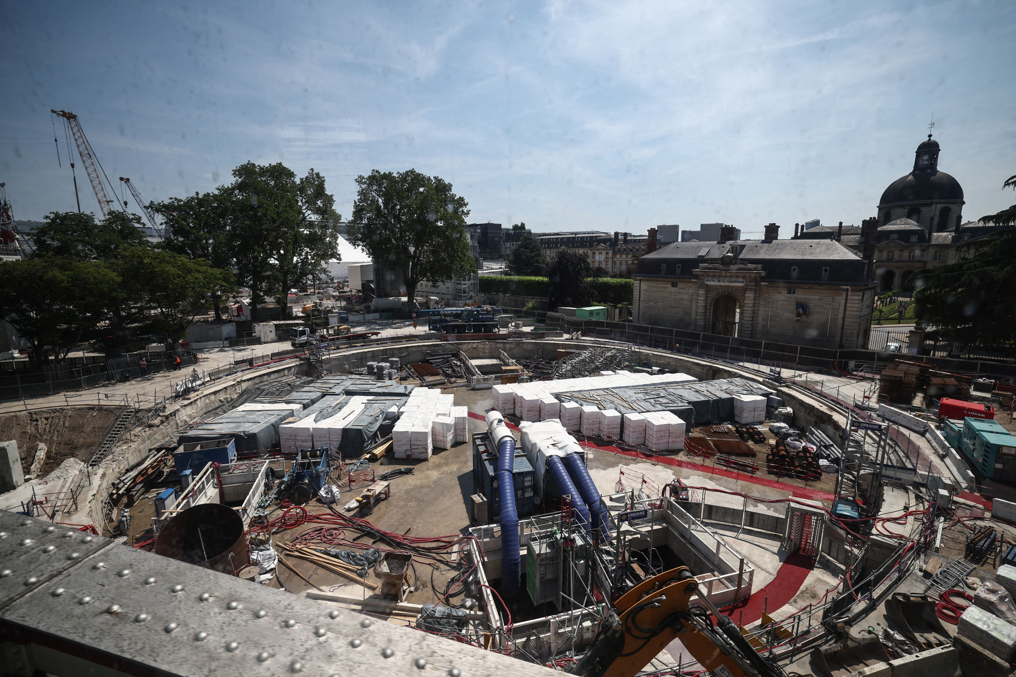 A worker has died during Paris 2024 preparations at the Austerlitz basin ©Getty Images