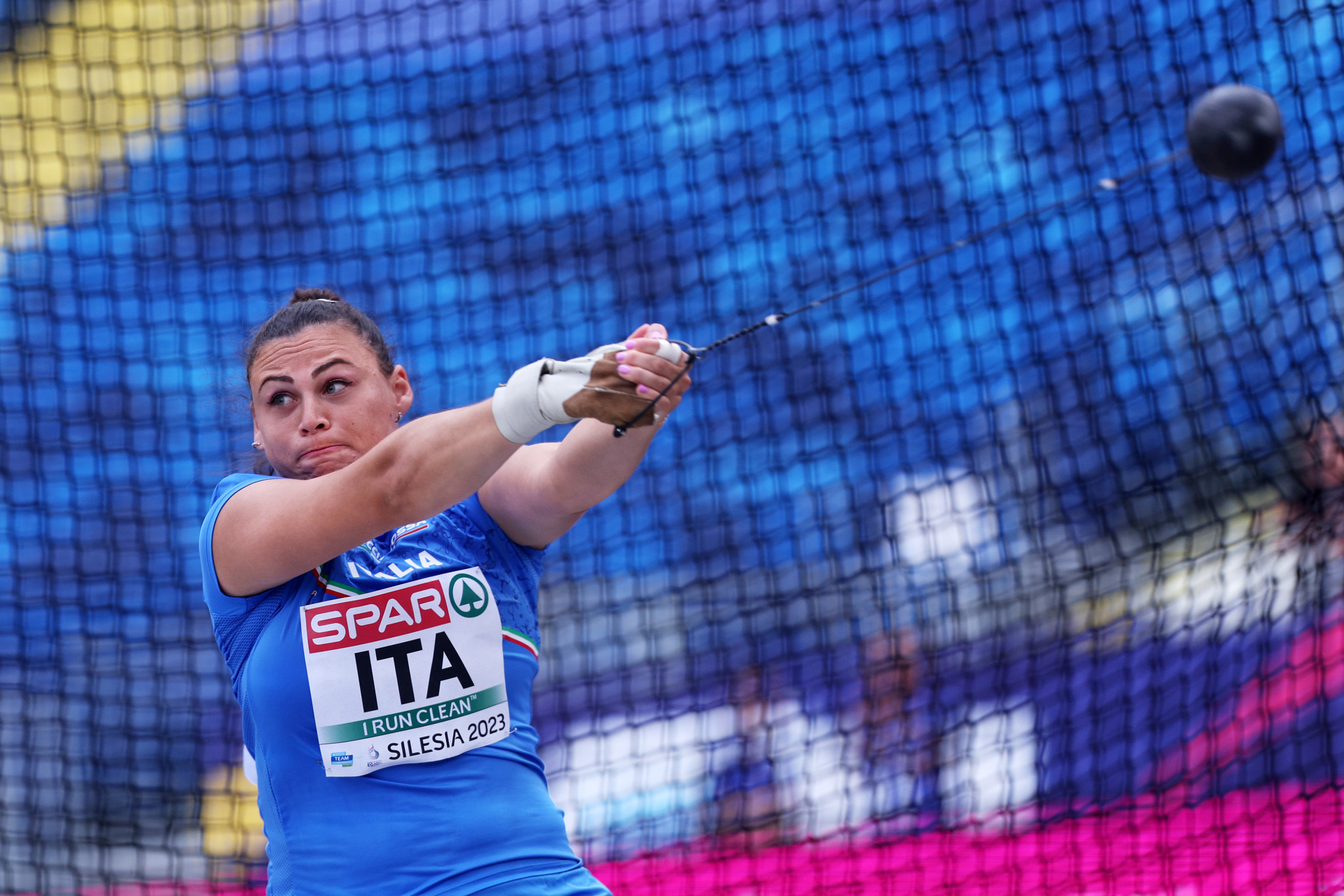 Sara Fantini in the women's hammer throw won one of three athletics golds for Italy which put them top of the first division standings at the European Athletics Team Championships ©Getty Images