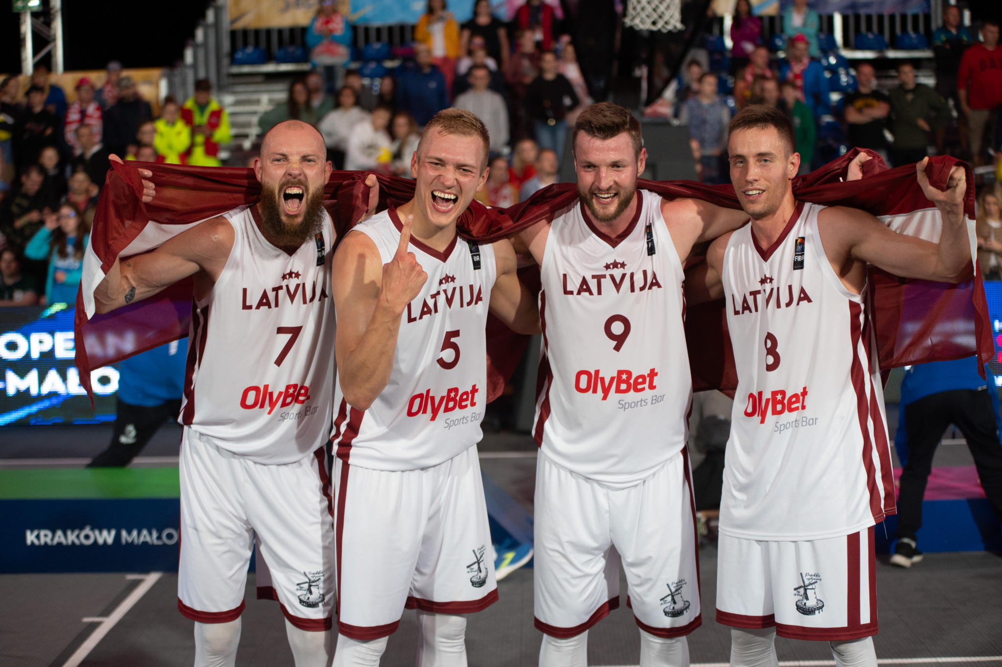 Latvia won the men's 3x3 basketball final in impressive fashion 19-11 against Belgium ©Kraków-Małopolska 2023