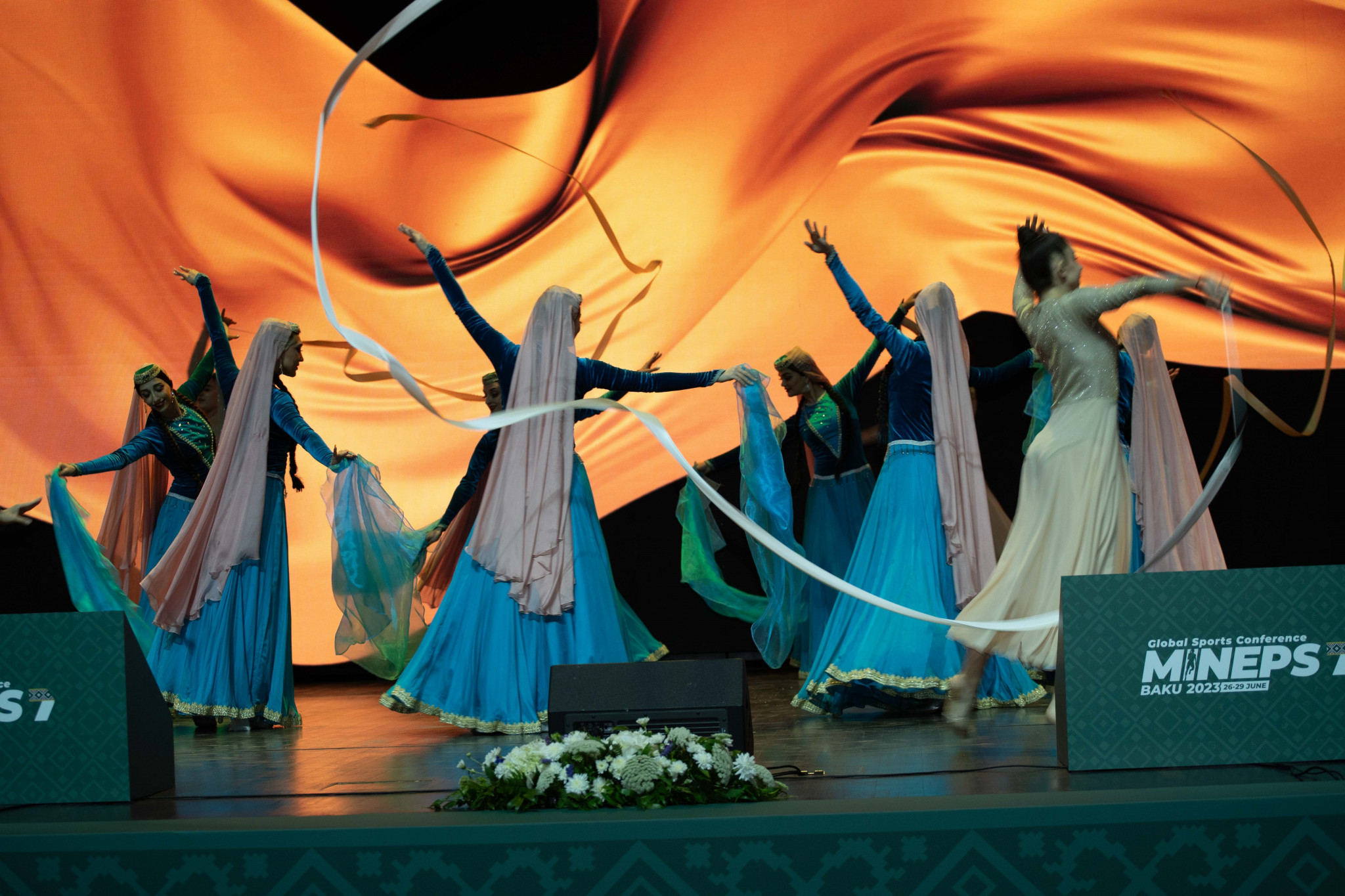 Azerbaijani dancers put on a show during the Opening Ceremony of MINEPS VII ©MINEPS VII