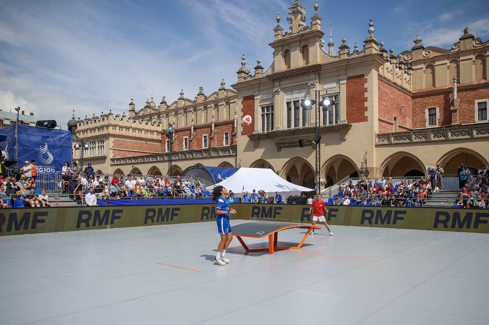 Competition returned to Kraków's Main Square in teqball, after padel was staged there on Sunday (June 25) ©Kraków-Małopolska 2023