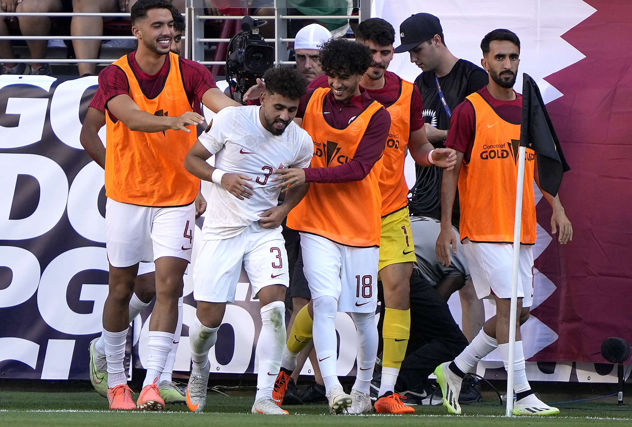 Qatar edge Mexico to reach quarter-finals at CONCACAF Gold Cup