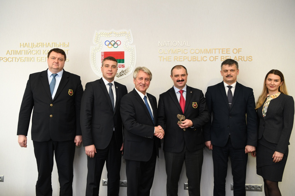 UIPM President Klaus Schormann, third left, helped set up the Independent Panel which has set the criteria for athletes from Russia and Belarus to return to competition ©NOCRB