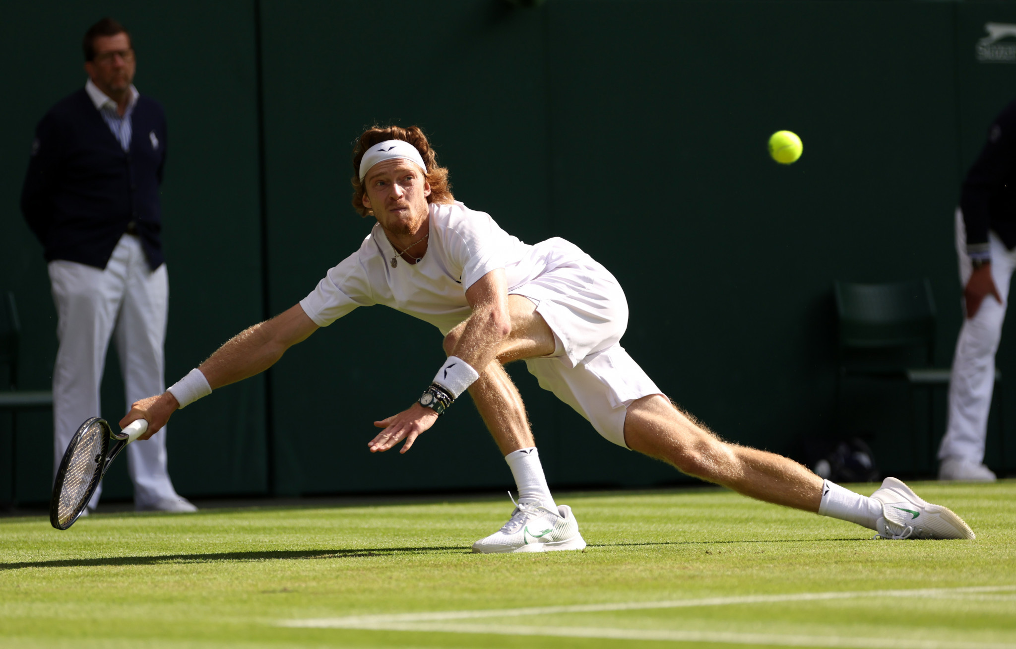 Andrey Rublev made a spectacular diving winner with what proved to be the penultimate point of a five-set win over Alexander Bublik ©Getty Images