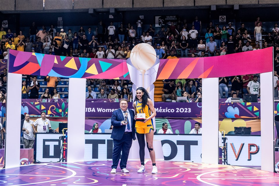 Kamilla Soares recorded 20 points and 11 rebounds in the final and was named tournament MVP ©FIBA
