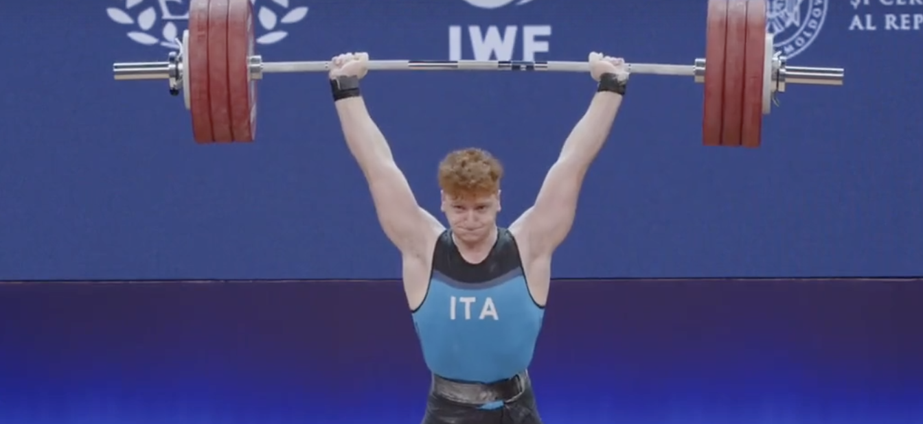 Teen weightlifters from Italy, Albania, Poland and Finland help Moldova put on a show