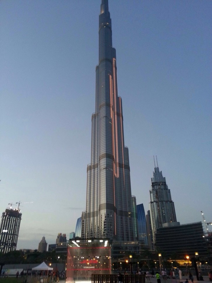 The world's tallest building, the Burj Khalifa, will be the spectacular backdrop for the Dubai World Series Finals ©PSA