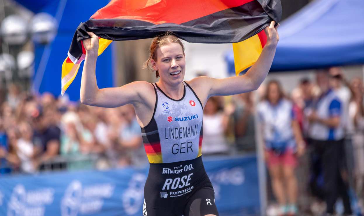 Laura Lindemann surged to line to clinch victory for Germany on the fourth and final leg ©World Triathlon