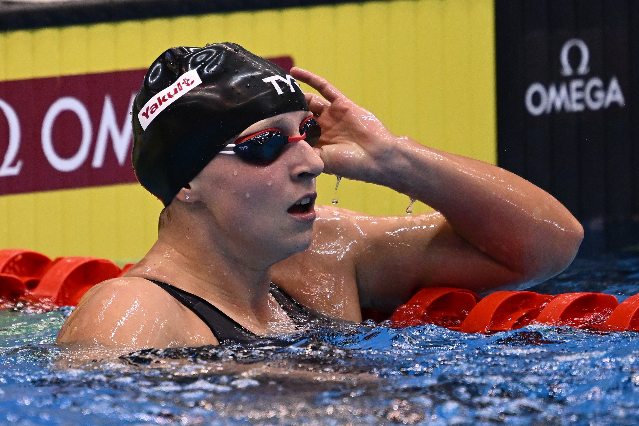 Ledecky equals Phelps' individual gold medal record at World Aquatics Championships