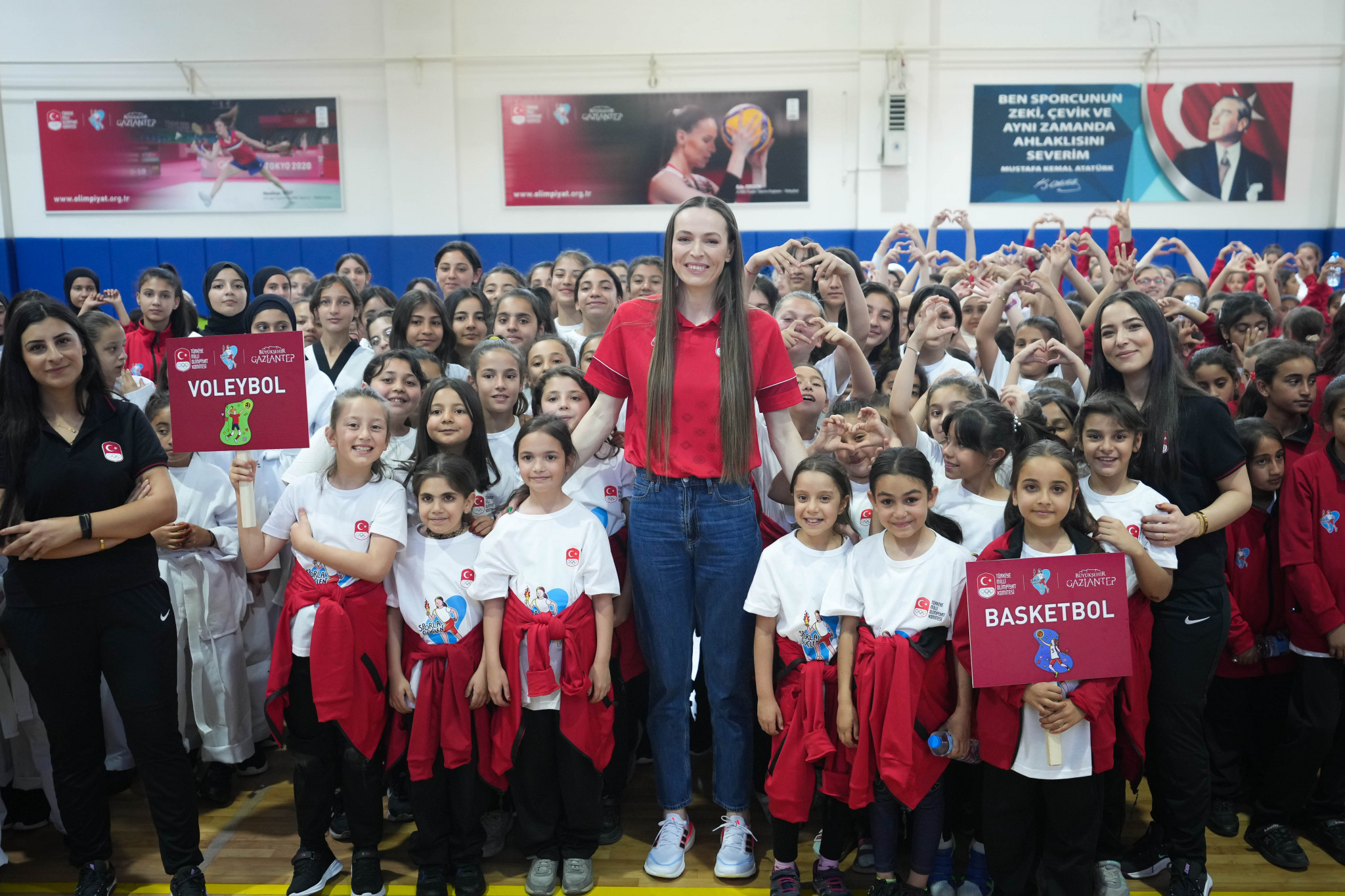 Gold medal-winning volleyball player takes part in Turkish Olympic Committee female empowerment programme