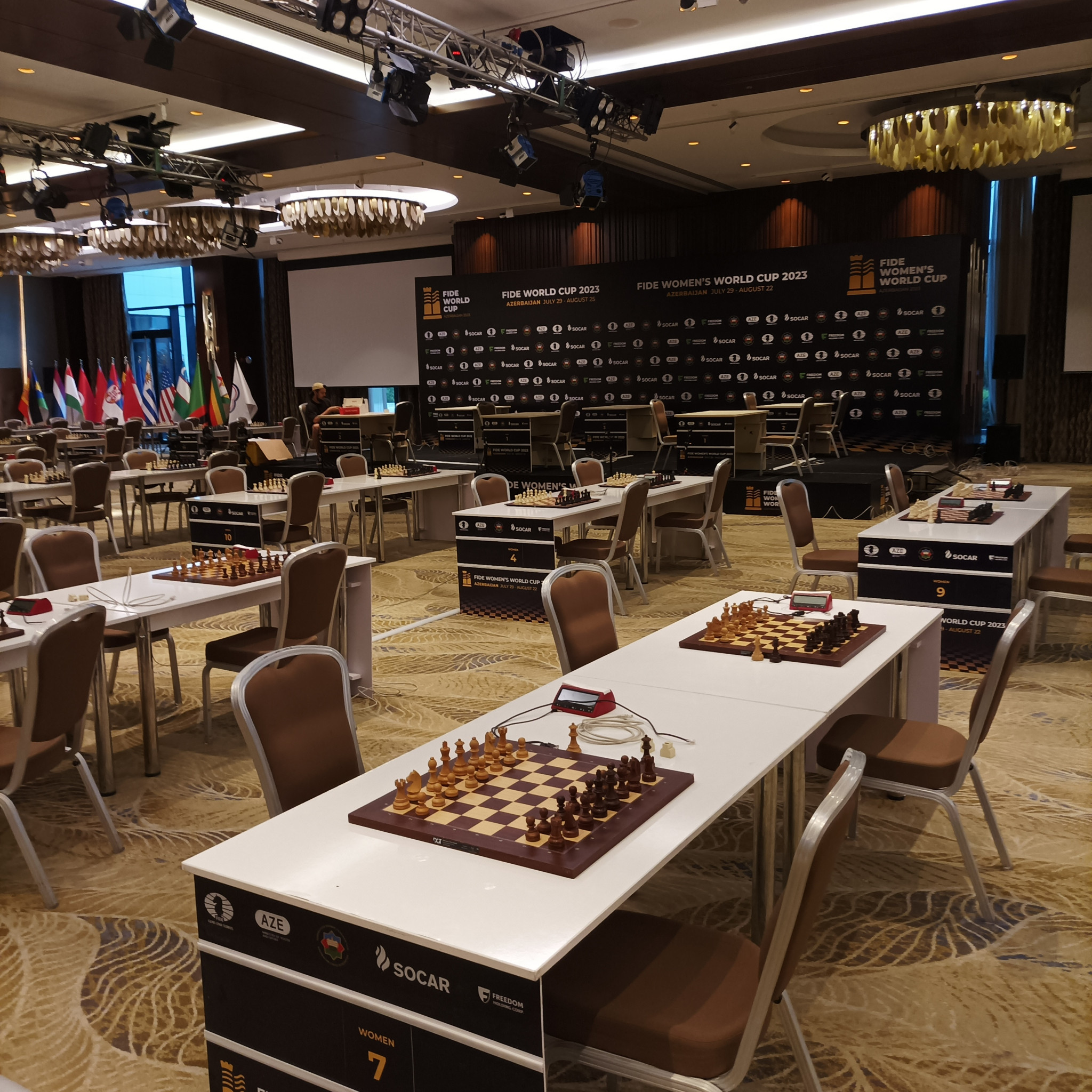 The hall at the Marriott Boulevard Hotel in Baku is being made ready for the start of play on Sunday when 206 men and 103 women players take part in the FIDE World Cup and FIDE Women's World Cup ©ITG